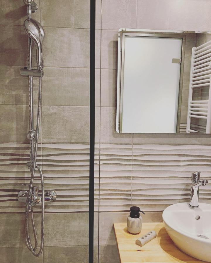 Guesthouse Mouses Калаврита Экстерьер фото