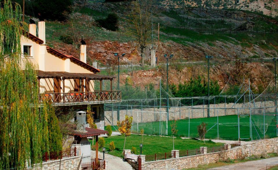 Guesthouse Mouses Калаврита Экстерьер фото